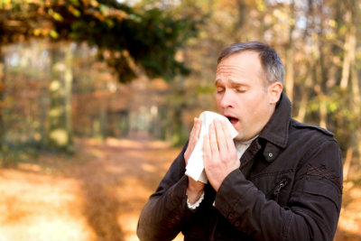 10.8.15 Flu vs Allergies Image Man Sneezing